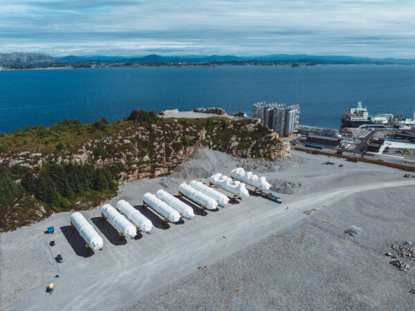 CO2 storage tanks Phase 2. Photo by Ruben Soltvedt.
