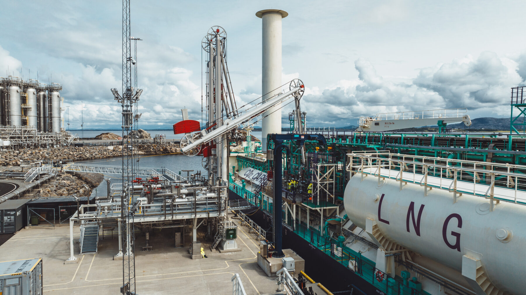 Offloading in Øygarden.