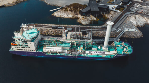 Offloading in Øygarden. Photo by Ruben Soltvedt.