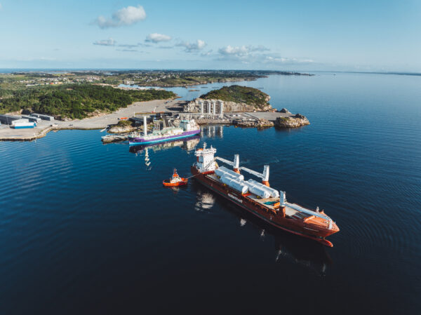 Arrival of CO2 storage tanks Phase 2. Photo by Ruben Soltvedt.